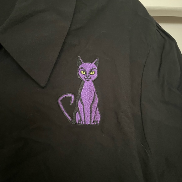 Disney Hocus Pocus Crop Tee - Picture 3 of 6